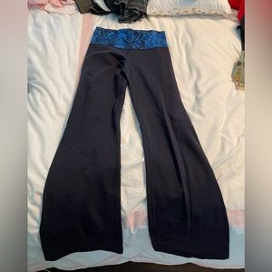 Lulu lemon navy yoga pants